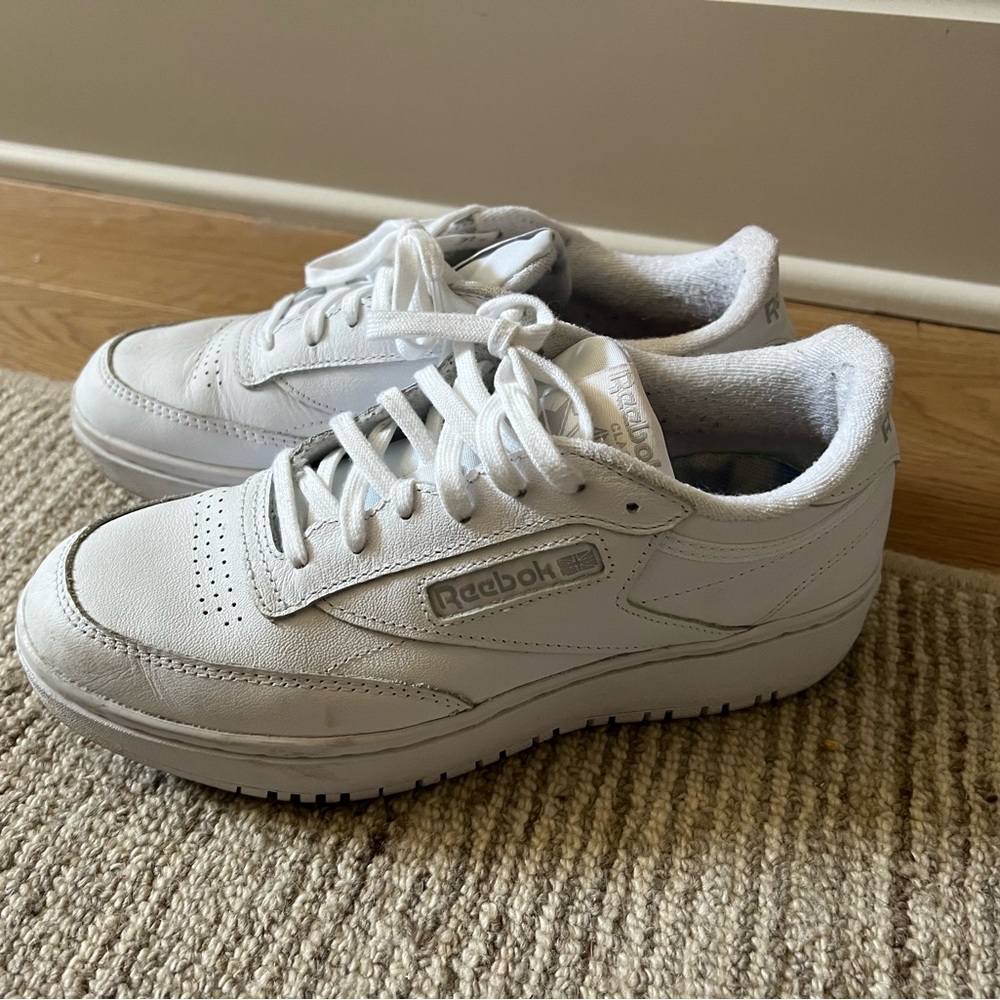 Reebok women’s Club C Double 8.5